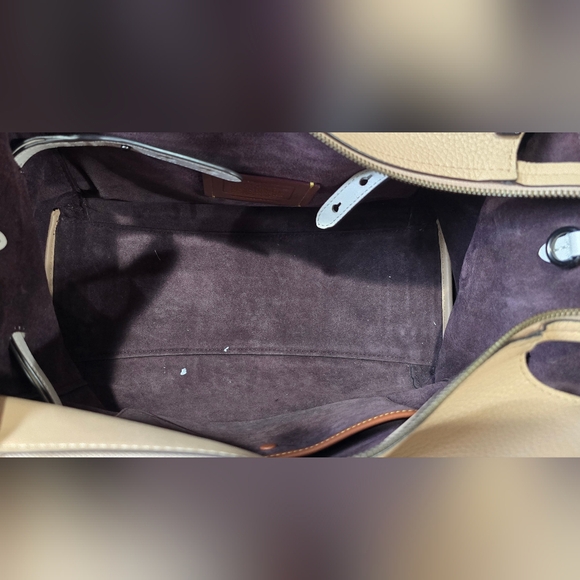 Coach 1941 Shadow Carryall V5 Beechwood Satchel (68005) - Picture 8 of 12